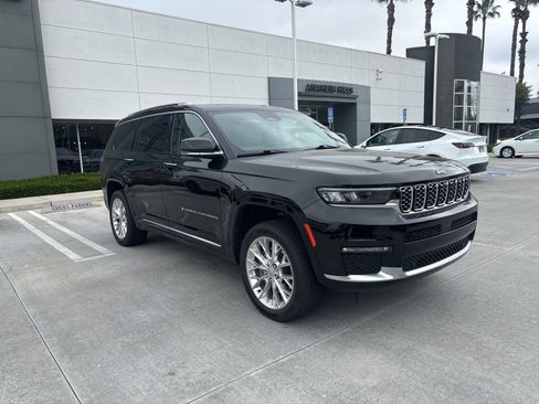 Used 2021 Jeep Grand Cherokee L Summit w/ Advanced Protech Group IV image 2