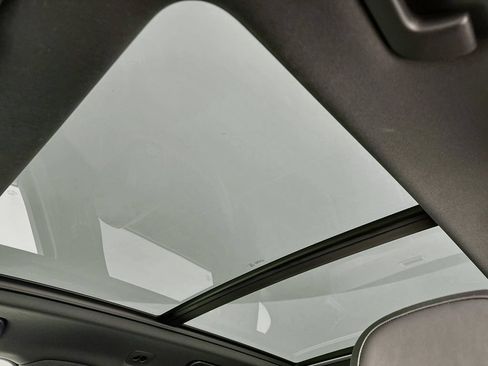Certified 2023 Porsche Cayenne AWD/4WD image 22