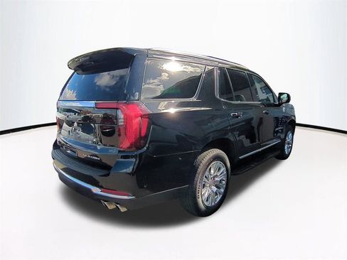 Used 2025 GMC Yukon Denali image 5