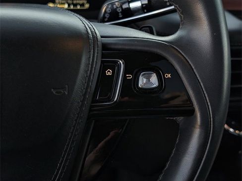 Used 2024 Lincoln Aviator Reserve image 18