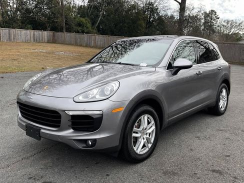 Used 2017 Porsche Cayenne Platinum Edition AWD/4WD image 1