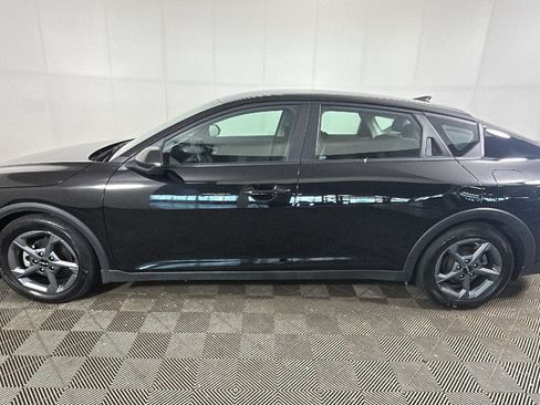 Used 2025 Kia K4 FWD image 5