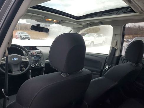 Used 2014 Subaru Forester 2.5i Premium w/ All-Weather Package image 9