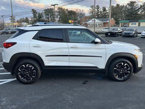 Used 2021 Chevrolet TrailBlazer LT w/ Convenience Package image 8