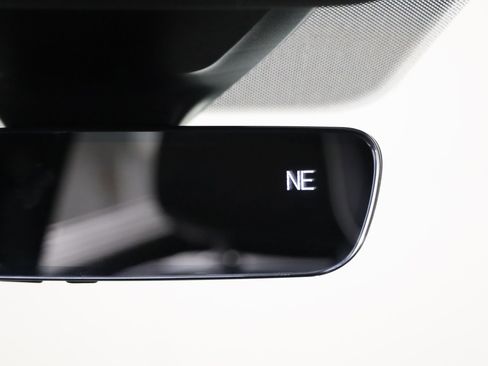 Used 2025 Volkswagen Atlas Cross Sport SEL Premium R-Line image 35