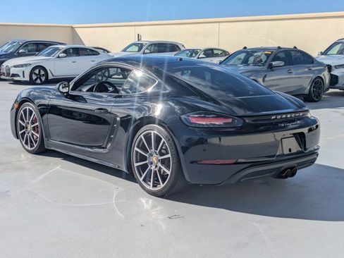 Used 2018 Porsche 718 Cayman S image 8
