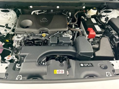 Used 2025 Toyota RAV4 XLE w/ Convenience Package FWD image 27