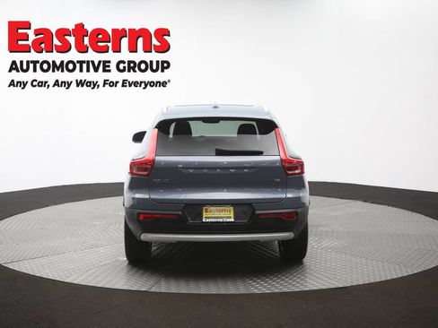 Used 2021 Volvo XC40 T4 Inscription FWD image 39