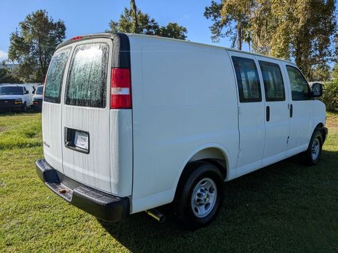 New 2025 Chevrolet Express 2500 Work Van w/ Driver Convenience Package image 5
