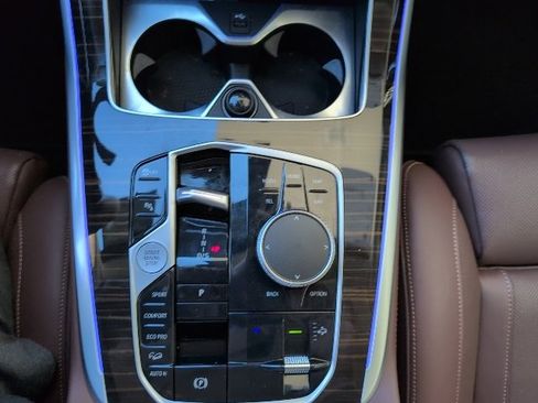 Certified 2023 BMW X7 xDrive40i w/ Premium Package image 20