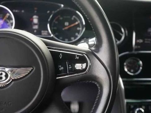 Used 2017 Bentley Mulsanne image 18