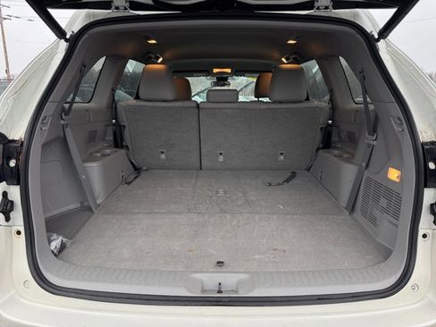 Used 2018 Toyota Highlander Plus image 28
