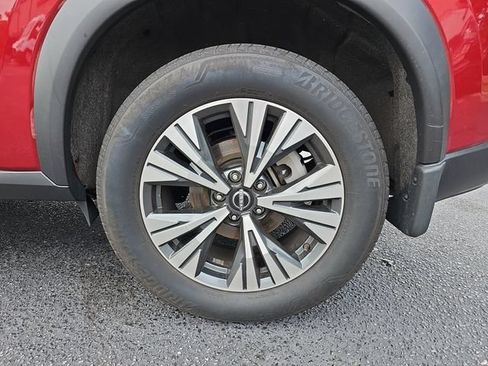 Used 2023 Nissan Rogue SV AWD/4WD image 9
