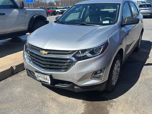 Used 2020 Chevrolet Equinox LS w/ LPO, Floor Liner Package AWD/4WD image 1