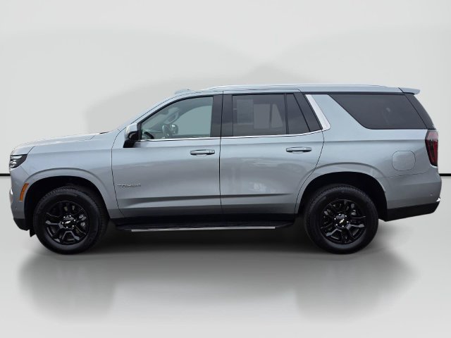 Used 2025 Chevrolet Tahoe LT AWD/4WD image 2