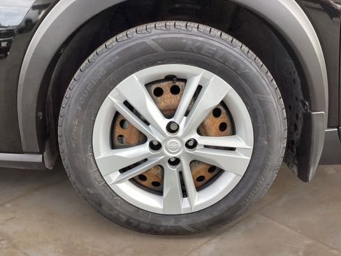 Used 2022 Nissan Kicks S image 29