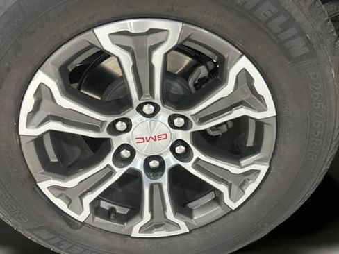 Used 2026 GMC Sierra 1500 SLT AWD/4WD image 34