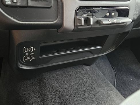 Used 2024 RAM 3500 Big Horn AWD/4WD image 16