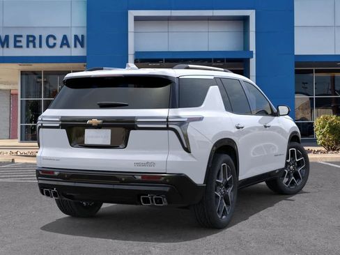 New 2026 Chevrolet Traverse High Country FWD image 5