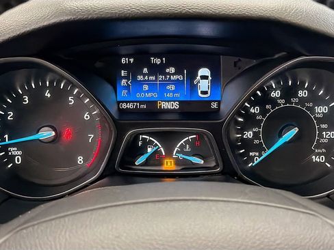 Used 2017 Ford Focus Titanium image 14