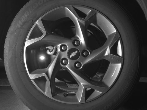 Used 2025 Chevrolet Trax LT w/ LT Convenience Package FWD image 15