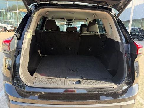 Certified 2024 Nissan Rogue SV FWD image 13