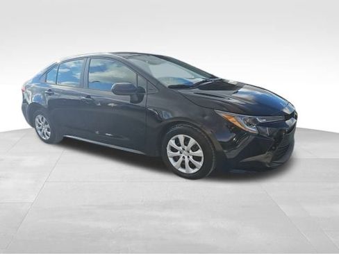 Used 2024 Toyota Corolla LE image 27