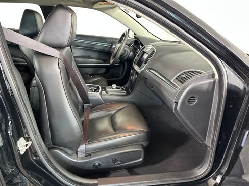 Used 2023 Chrysler 300 Touring L w/ Popular Equipment Group image 28