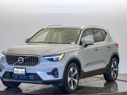 Certified 2025 Volvo XC40 B5 Plus w/ Protection Package Premier