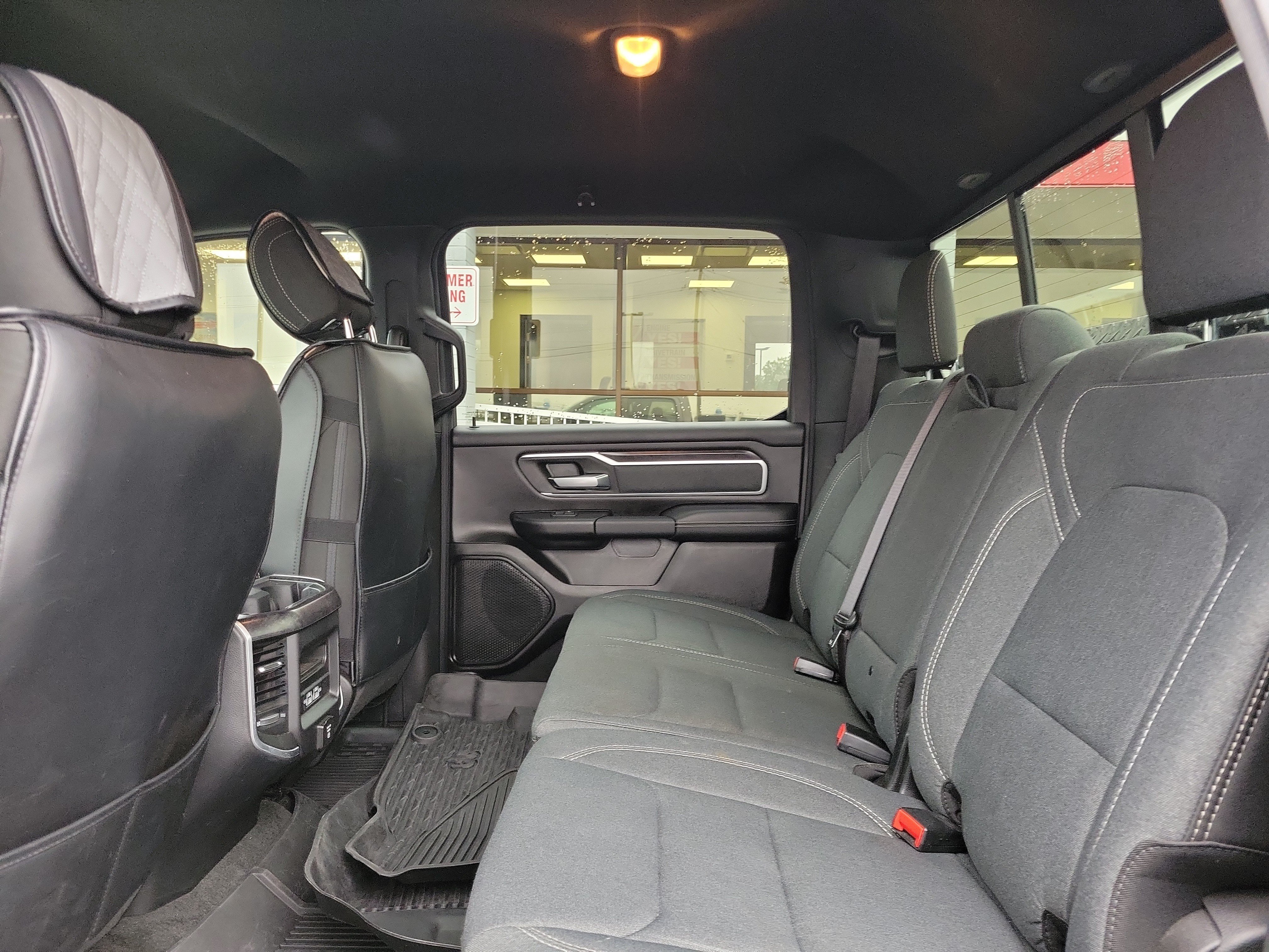 Used 2022 RAM 1500 Big Horn AWD/4WD image 11