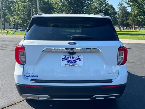 Used 2023 Ford Explorer XLT w/ Equipment Group 202A AWD/4WD image 25