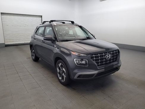 Used 2023 Hyundai Venue SEL FWD image 13
