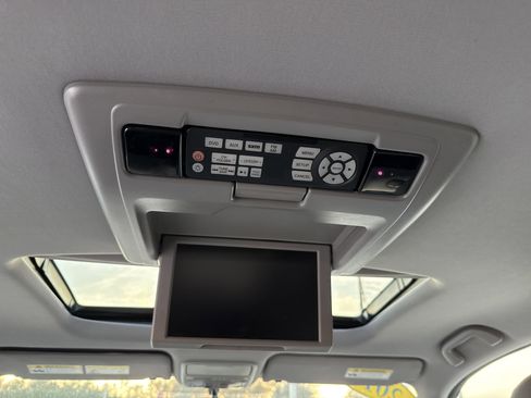 Used 2017 Honda Pilot EX-L image 25