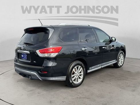 Used 2015 Nissan Pathfinder SL w/ SL Tech Package FWD image 5