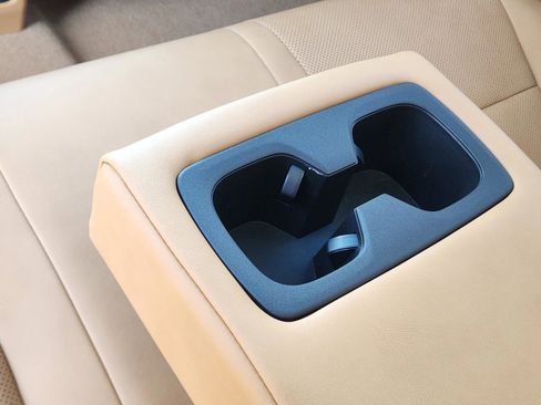 Used 2024 Lexus RZ 300e Premium w/ Accessory Package (Z1) image 28