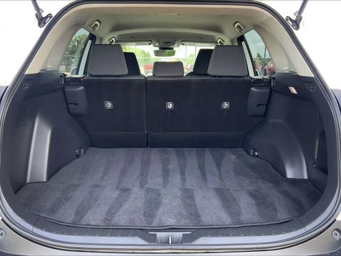 Used 2025 Toyota RAV4 XLE FWD image 34