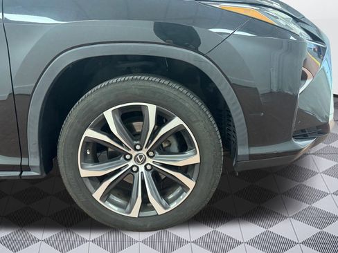 Used 2018 Lexus RX 450hL Premium image 11