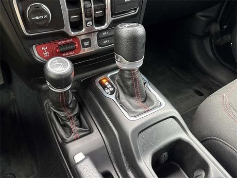 Used 2020 Jeep Wrangler Unlimited Rubicon image 35