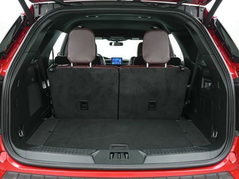 Certified 2023 Ford Explorer Platinum w/ Class IV Trailer Tow Package AWD/4WD image 22