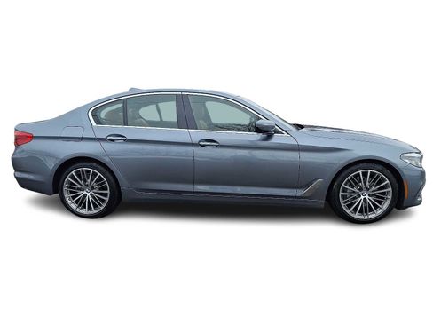 Used 2017 BMW 540i xDrive image 7
