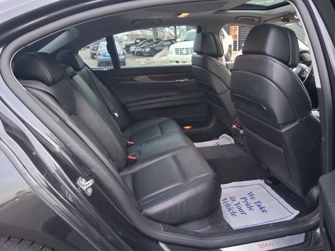 Used 2012 BMW 750Li xDrive image 11