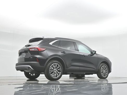 New 2025 Ford Escape SE image 45