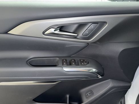 New 2026 Chevrolet Traverse LT FWD image 15