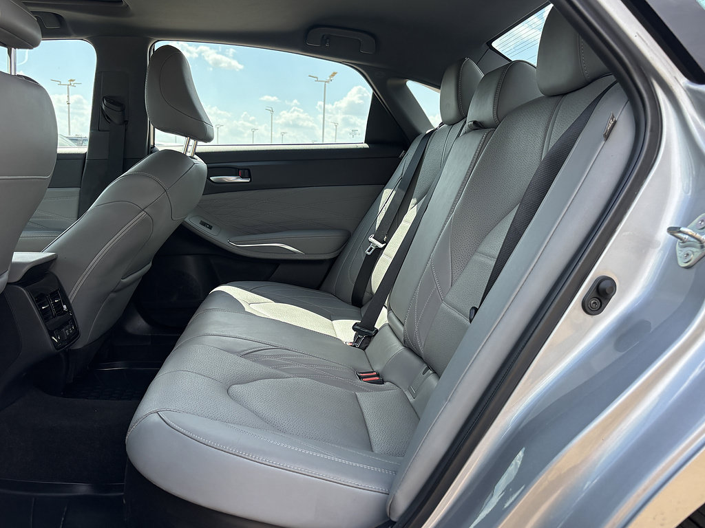 Certified 2021 Toyota Avalon Limited w/ Advanced Safety Package FWD image 30