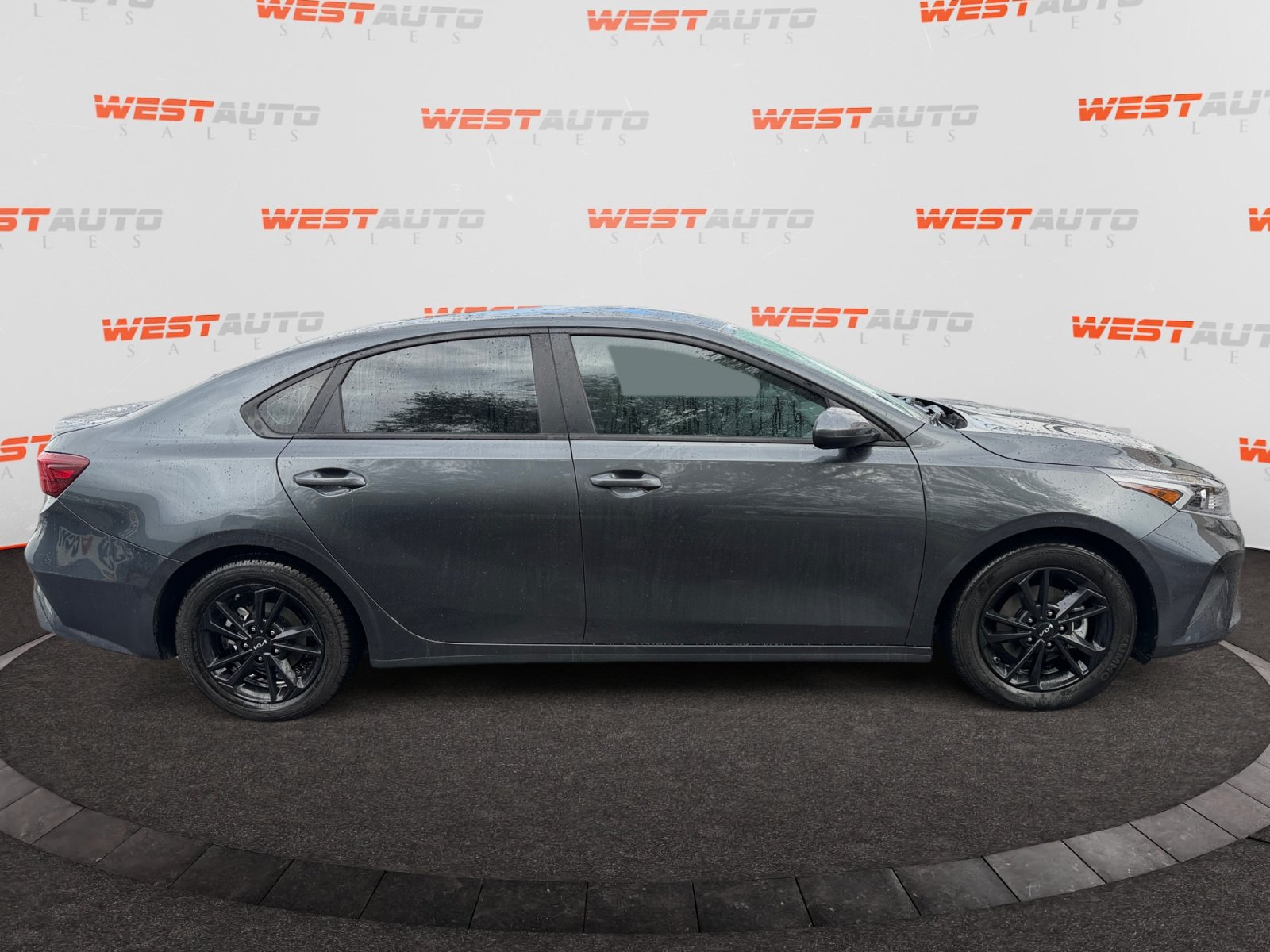 Used 2024 Kia Forte LXS FWD image 6