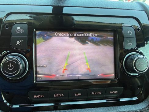 Used 2021 RAM ProMaster 3500 w/ Premium Appearance Group image 14