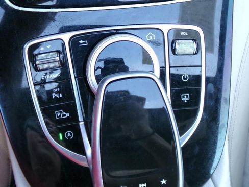 Used 2018 Mercedes-Benz E 300 image 12
