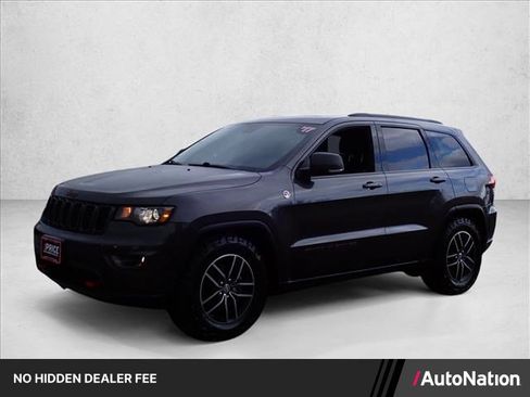 Used 2017 Jeep Grand Cherokee Trailhawk AWD/4WD image 1