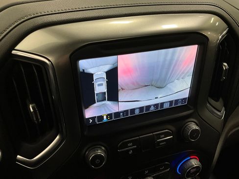 Used 2022 Chevrolet Silverado 1500 LTZ w/ LTZ Premium Package image 19