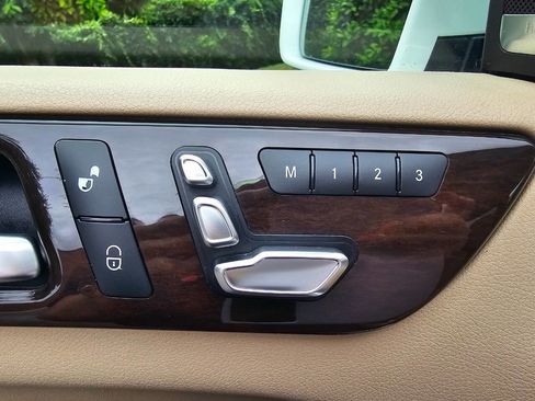 Used 2018 Mercedes-Benz GLE 350 w/ Premium 1 Package image 12